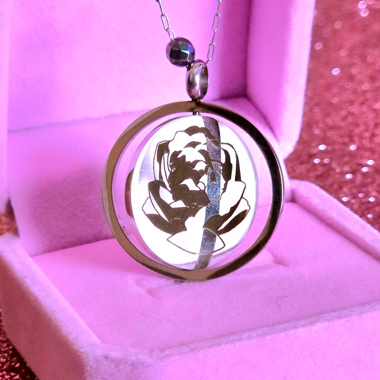 Collar acero inoxidable y obsidiana Arcane medallón giratorio couple