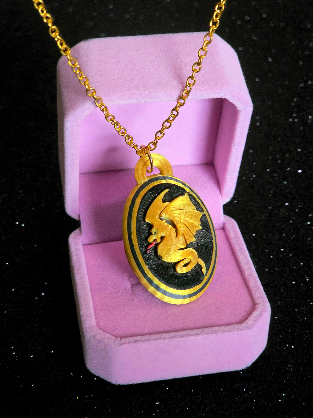 Collar Pendragon Arturo Vintage Alas de Sangre Romantasy