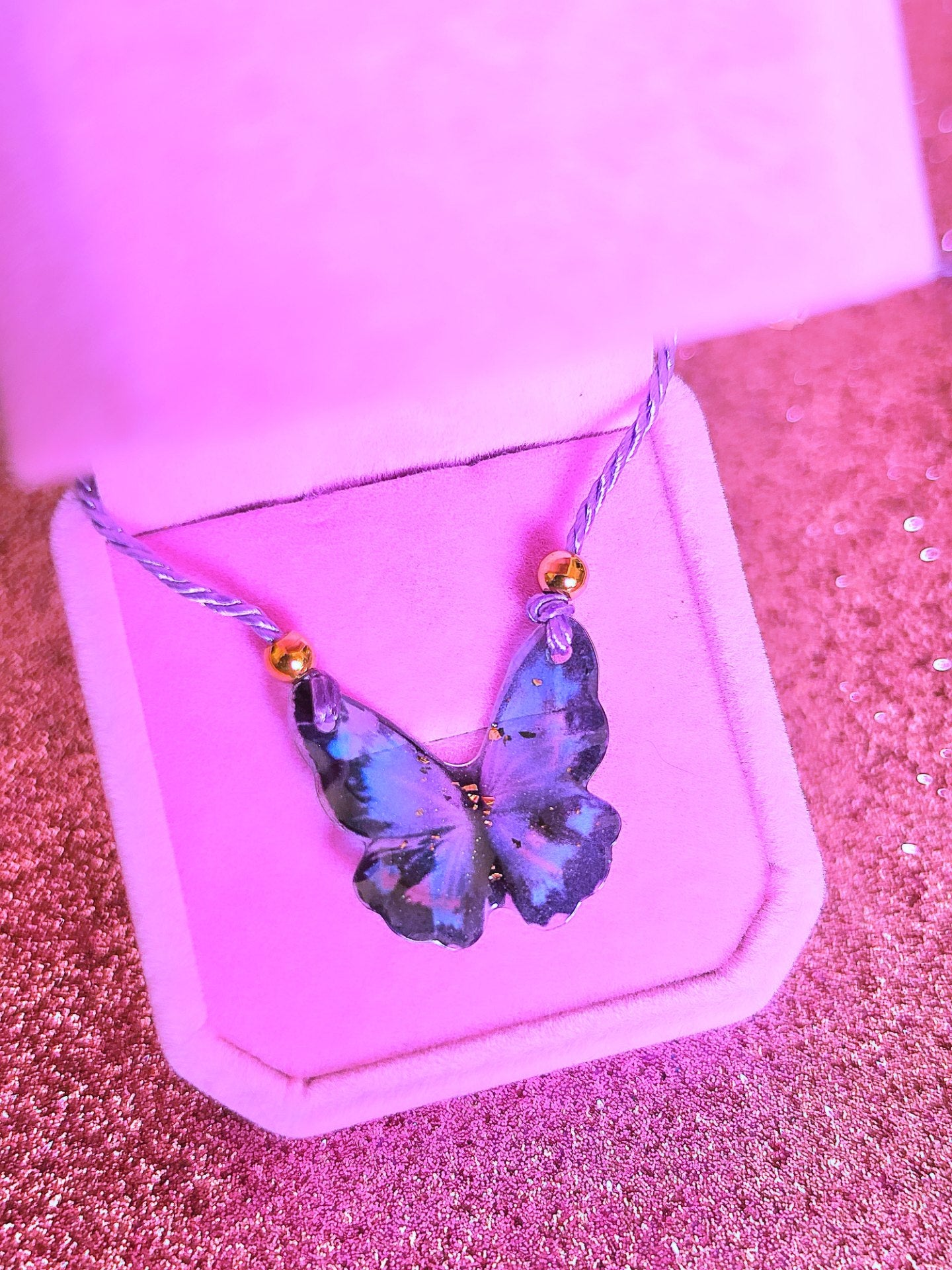 Collar Mariposa Resina Morada – Estilo Fairycore Hecho a Mano