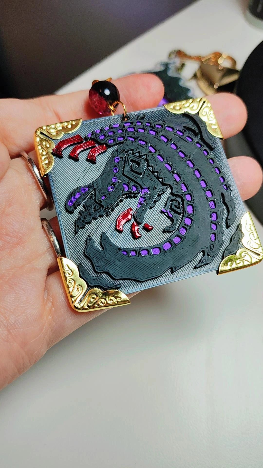 Llavero Gore Magala Monster Hunter – Accesorio 3D Pintado a Mano