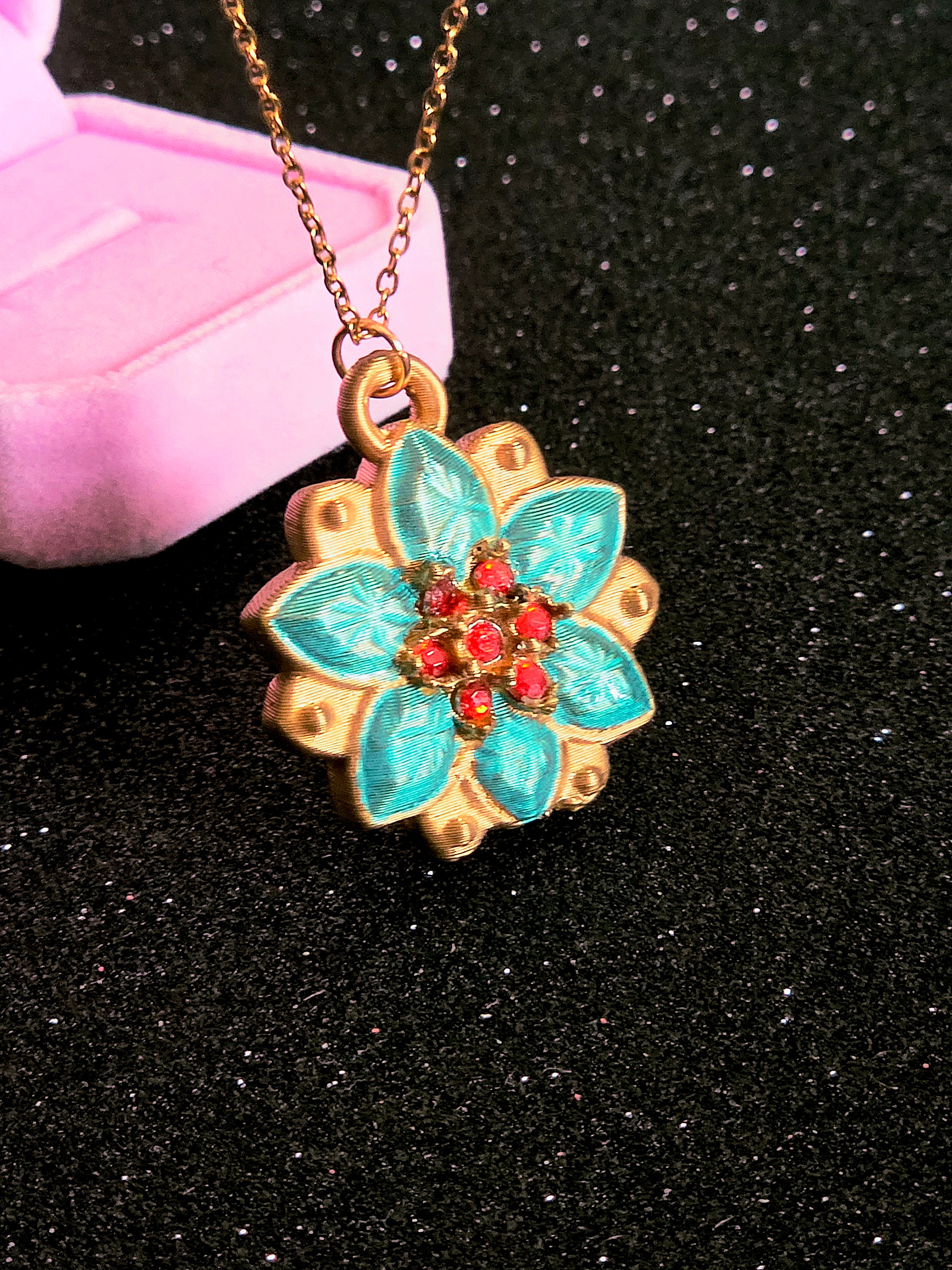 Collar Princesa Anastasia – Colgante Acero Inoxidable Pintado a Mano | Joyería Fantasía