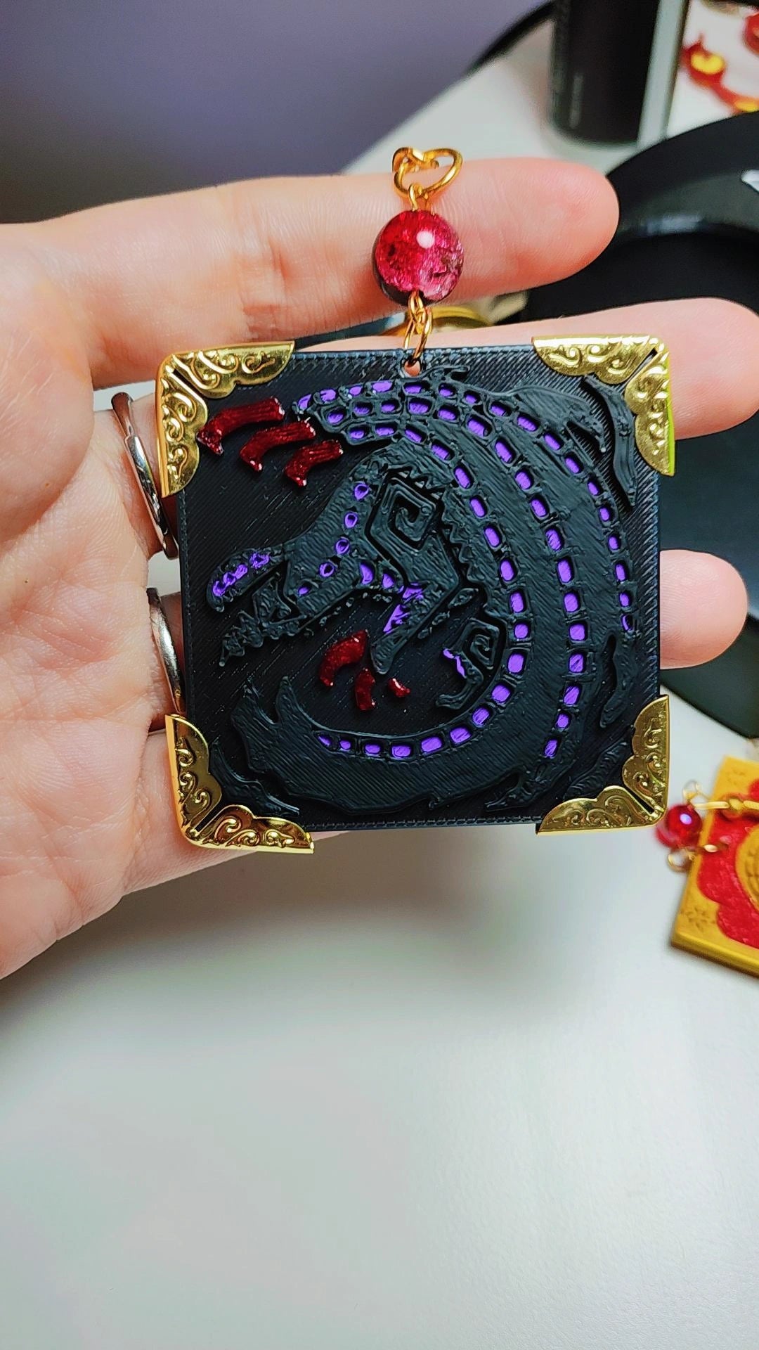 Llavero Gore Magala Monster Hunter – Accesorio 3D Pintado a Mano
