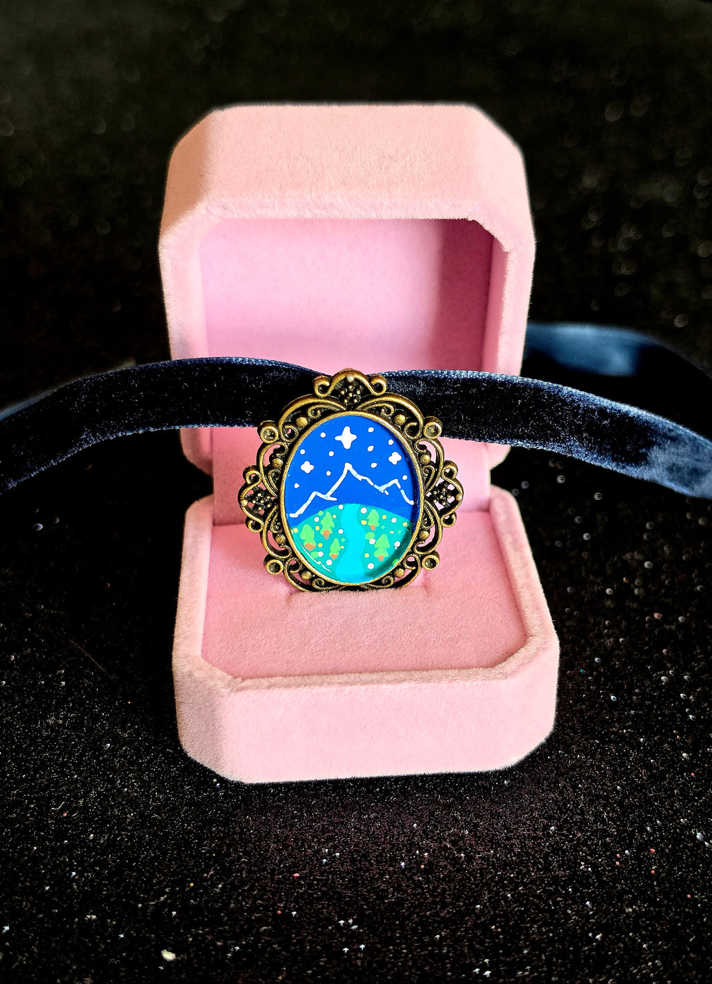 Gargantilla Velaris ACOTAR – Choker Terciopelo Azul Romantasy Fairycore