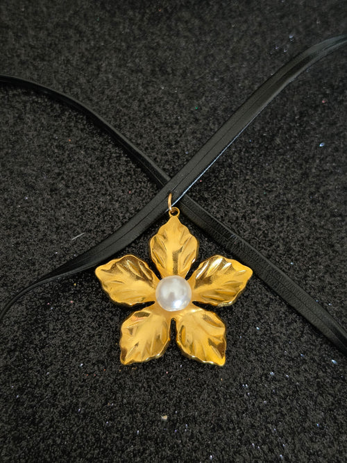 Collar Aerith Final Fantasy VII
